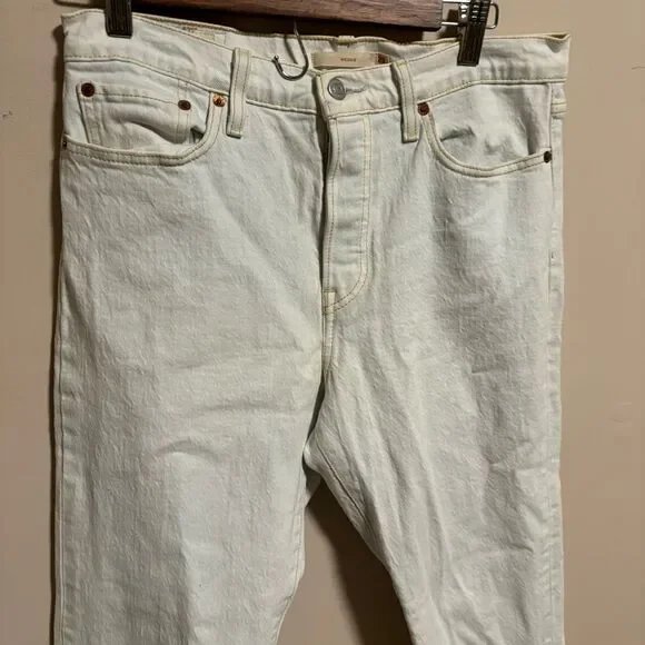 Levi’s Wedgie Icon Fit Denim in Faint Hearted- Size 29 - Picture 5 of 10